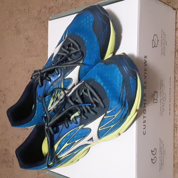 Mizuno Other - Mizuno Wave Catalyst (low mileage)
